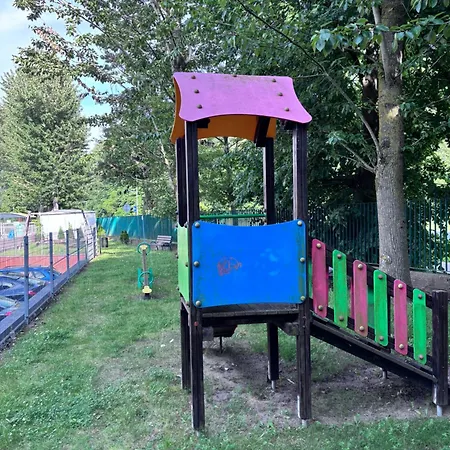 Family Garden شقة *